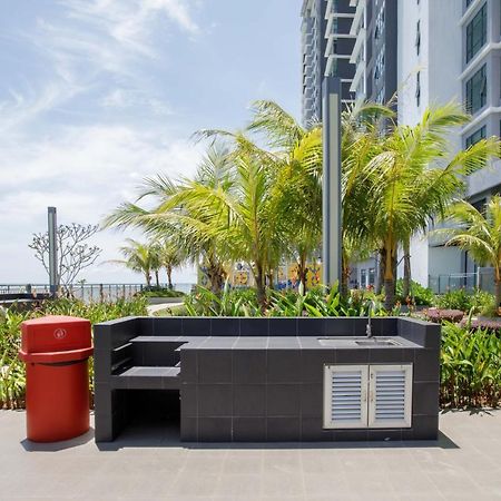 Aisi3 Studio Seaview At Tanjung Lumpur Kuantan Exterior photo